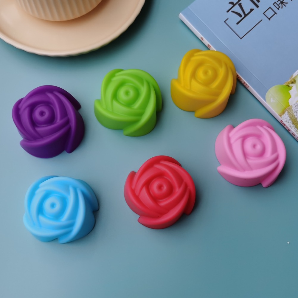 Cute 5cm Flower Silicone Cake  - огляд і ціна Soap Making Equipment