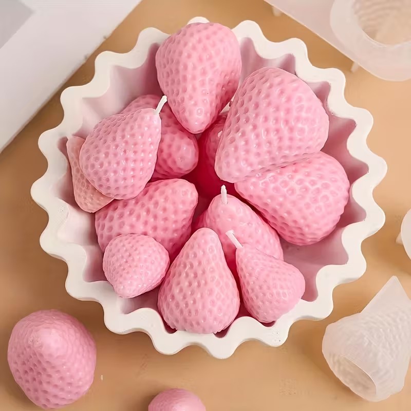 Strawberry Silicone Candle Mol - огляд і ціна Soap Making Equipment